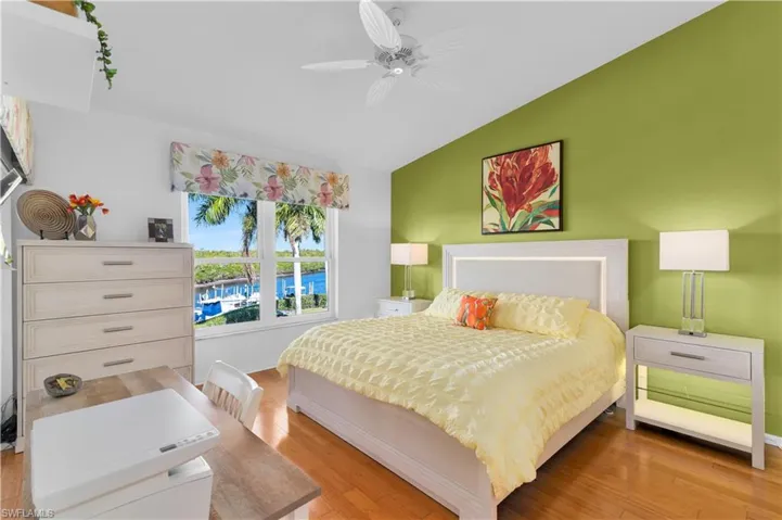 162 Newport Dr 1207, Naples, Florida 34114