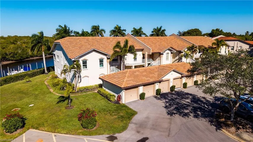 162 Newport Dr 1207, Naples, Florida 34114