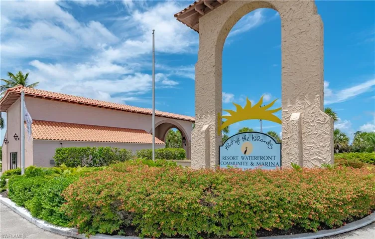 162 Newport Dr 1207, Naples, Florida 34114