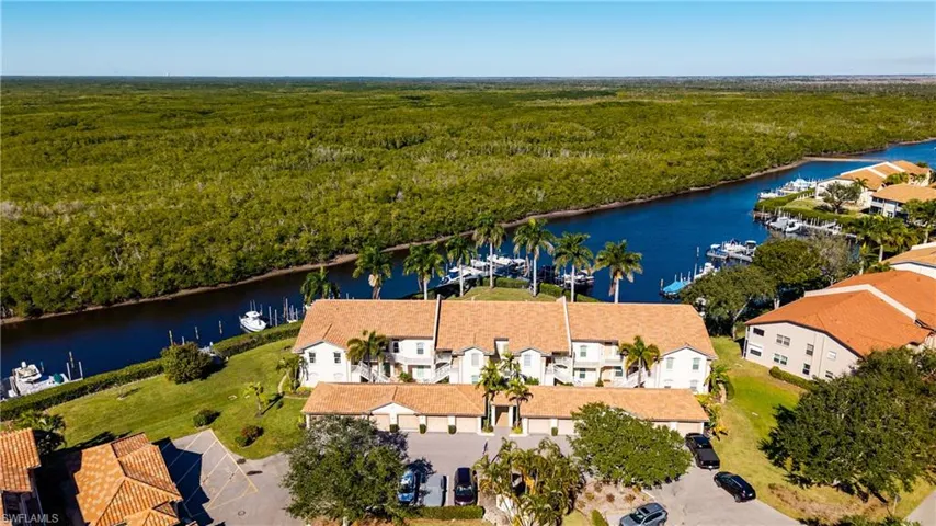 162 Newport Dr 1207, Naples, Florida 34114