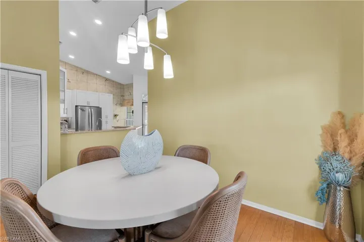 162 Newport Dr 1207, Naples, Florida 34114