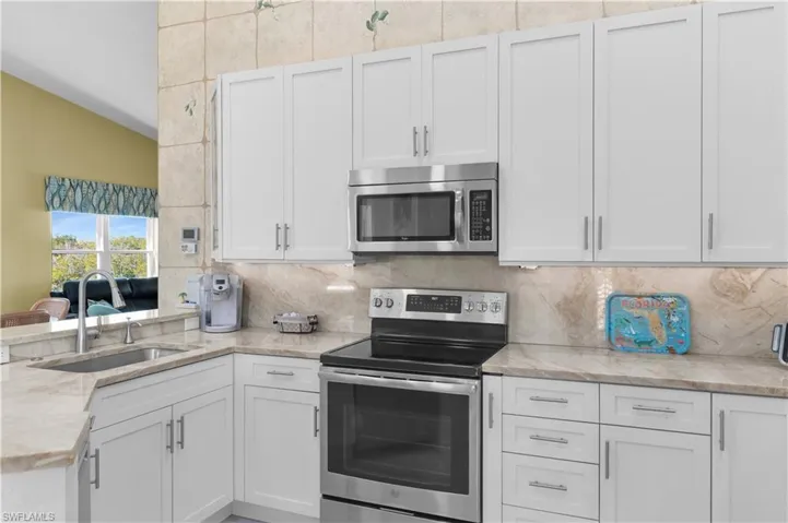 162 Newport Dr 1207, Naples, Florida 34114