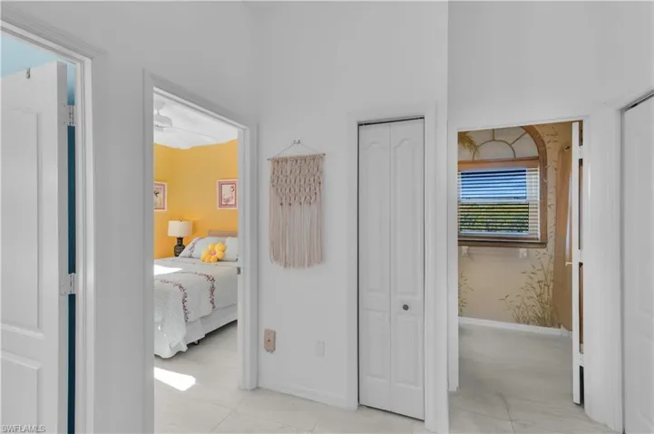 162 Newport Dr 1207, Naples, Florida 34114