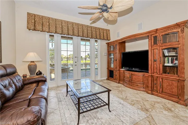 15652  Alton  DR, Fort Myers, FL 33908
