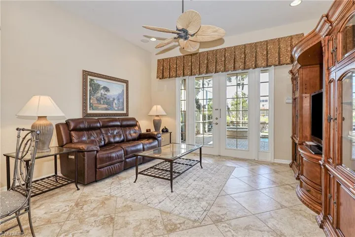 15652  Alton  DR, Fort Myers, FL 33908