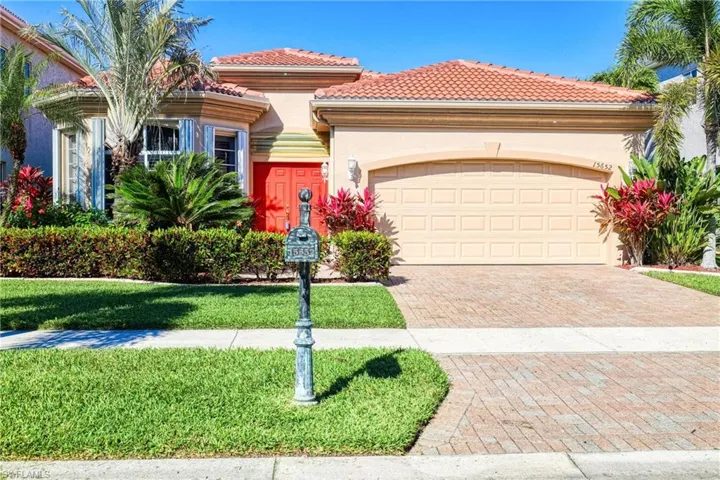 15652  Alton  DR, Fort Myers, FL 33908