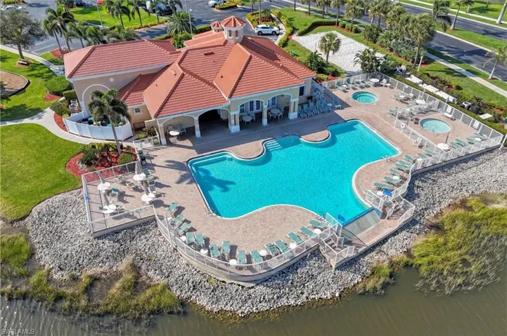 15652  Alton  DR, Fort Myers, FL 33908