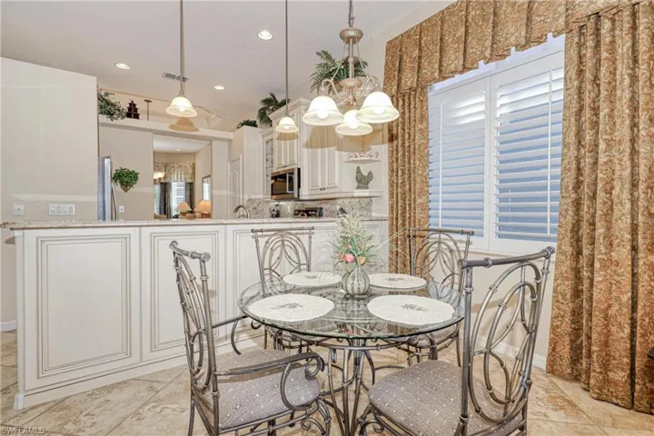 15652  Alton  DR, Fort Myers, FL 33908