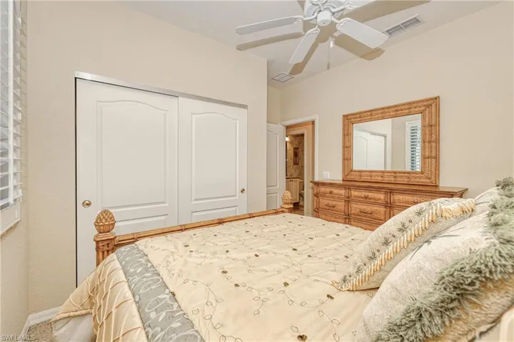 15652  Alton  DR, Fort Myers, FL 33908