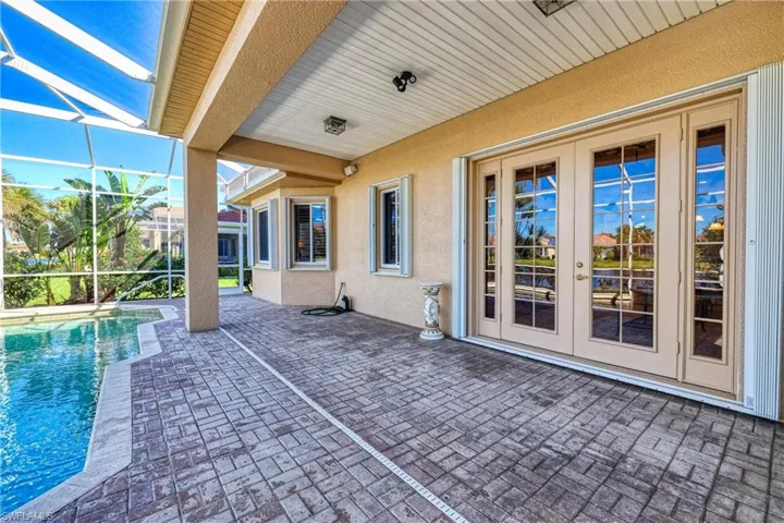 15652  Alton  DR, Fort Myers, FL 33908