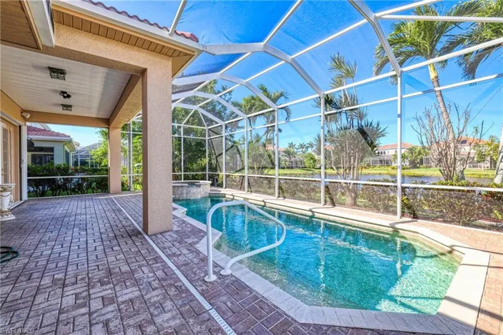 15652  Alton  DR, Fort Myers, FL 33908