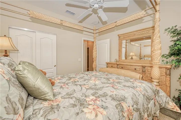 15652  Alton  DR, Fort Myers, FL 33908