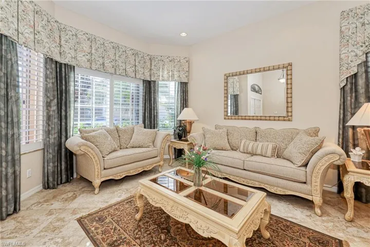 15652  Alton  DR, Fort Myers, FL 33908