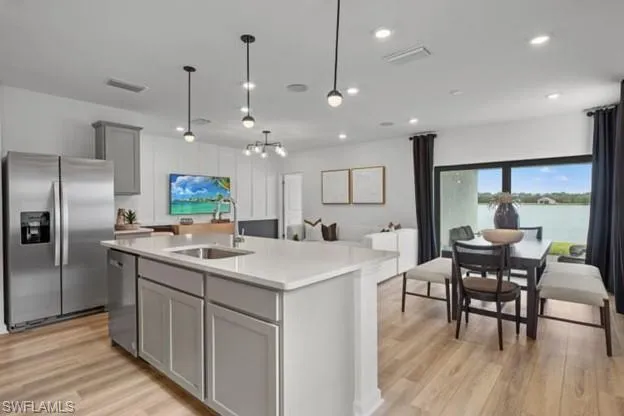 Inteior photos are of a staged model home. Illustration purposes only. Options may vary.