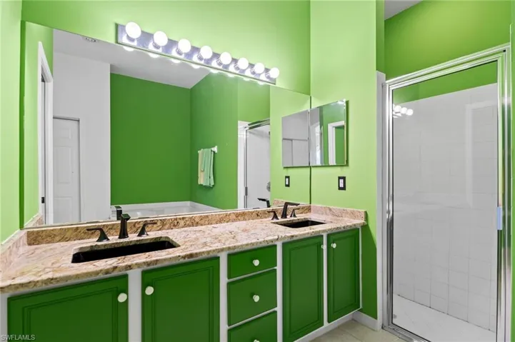 1843  Leamington  LN, Naples, FL 34109