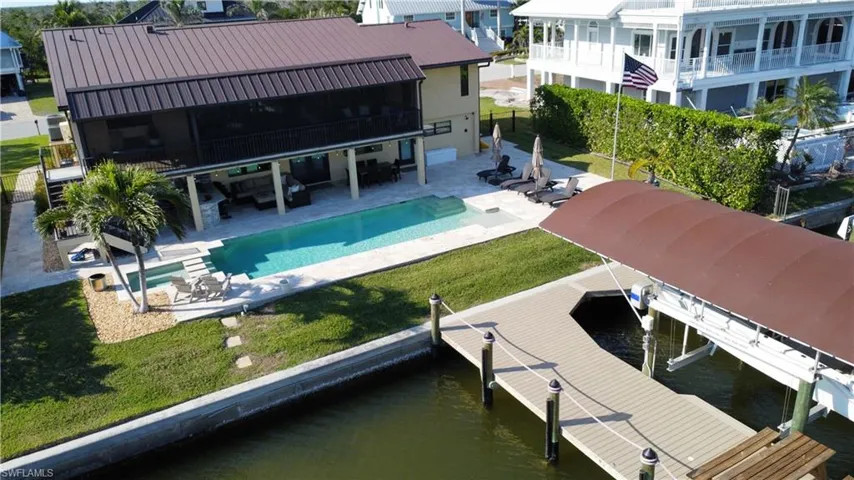 POOL DECK, UNDER COVER ENTERTAINMENT