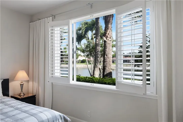 15040  Sterling Oaks  DR, Naples, FL 34110