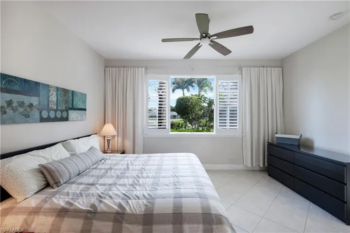 15040  Sterling Oaks  DR, Naples, FL 34110