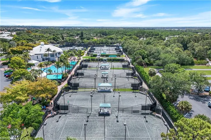 15040  Sterling Oaks  DR, Naples, FL 34110