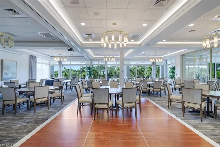 15040  Sterling Oaks  DR, Naples, FL 34110