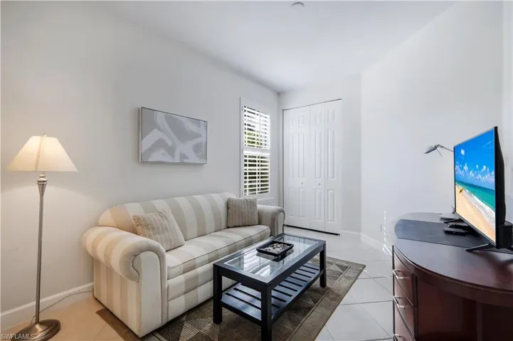 15040  Sterling Oaks  DR, Naples, FL 34110