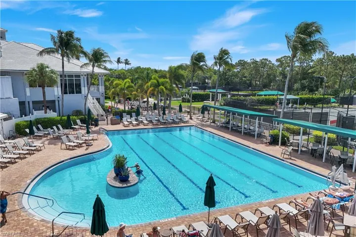 15040  Sterling Oaks  DR, Naples, FL 34110