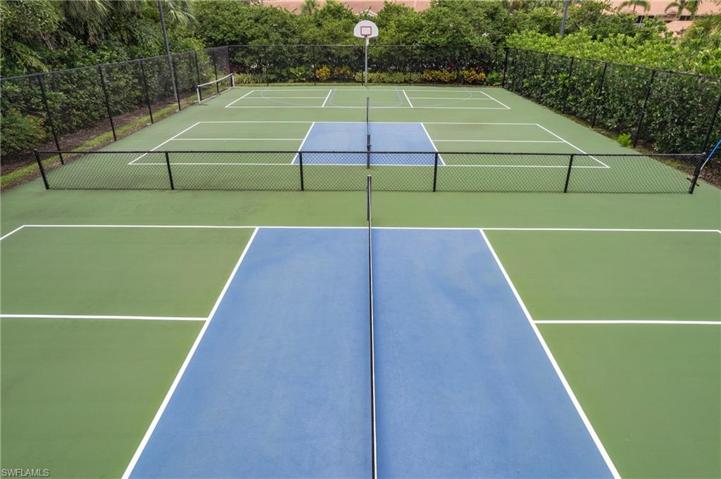 Pickleball courts, Basketball