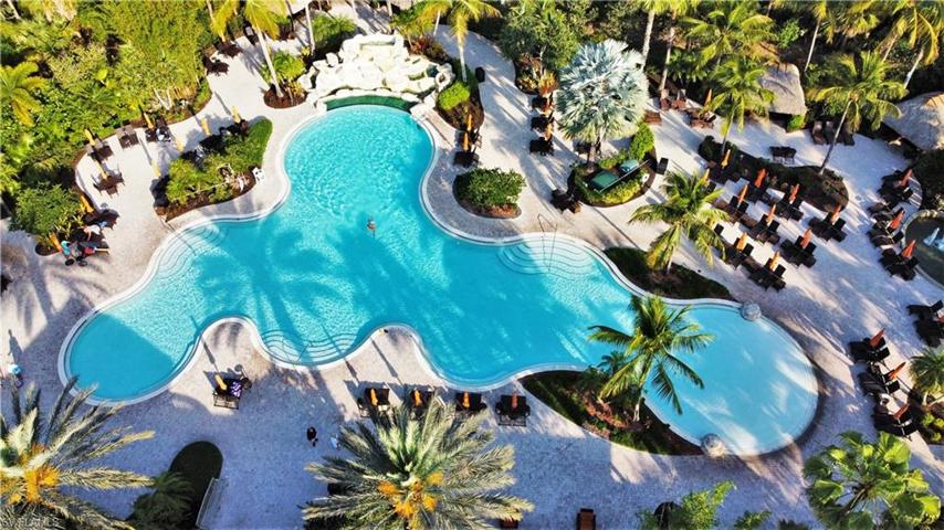 Resort-Style Pool