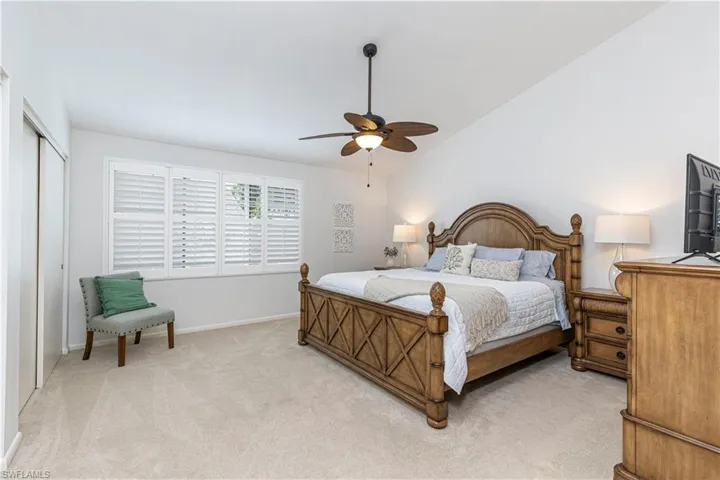 833  Meadowland  DR, Naples, FL 34108