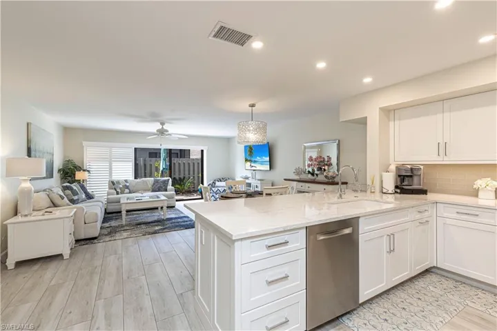 833  Meadowland  DR, Naples, FL 34108