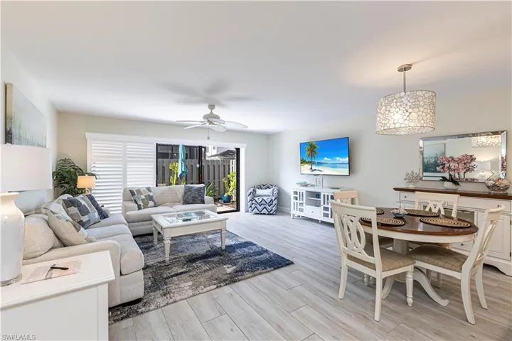 833  Meadowland  DR, Naples, FL 34108