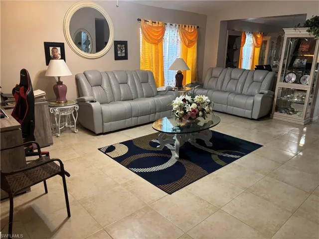 8031 Liriope Loop, Lehigh Acres, Florida 33972