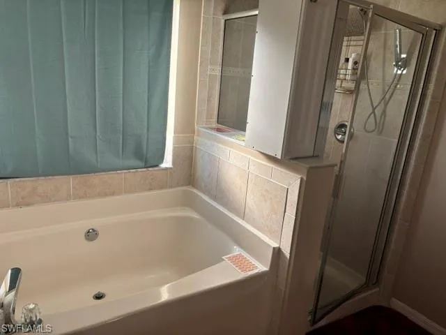 8031 Liriope Loop, Lehigh Acres, Florida 33972