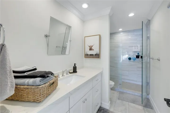 Carriage House - 1br suite
