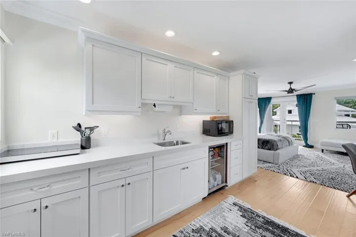 Carriage House - 1br suite