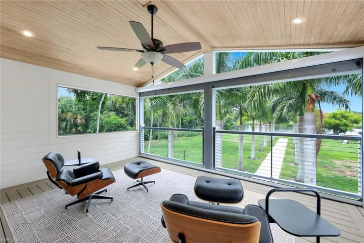 Screened patio of Primary bedroom