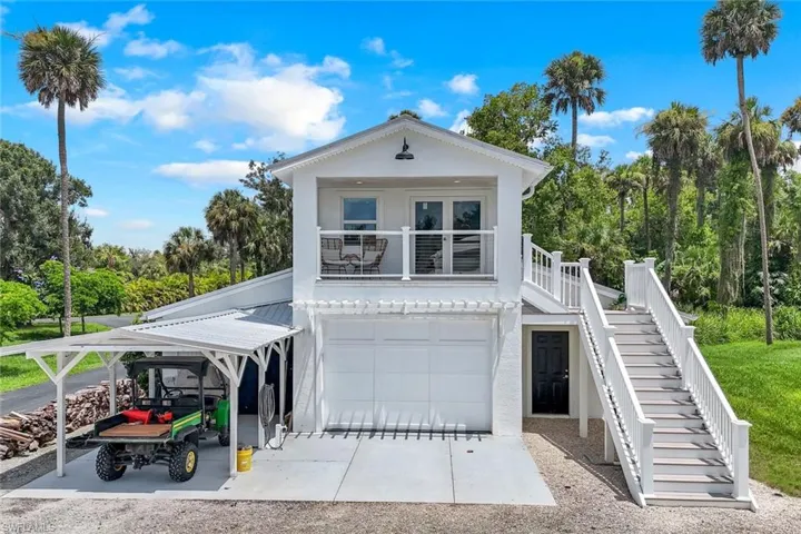 Carriage House - 2 story