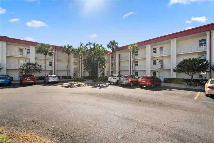 1700  Pine Valley  DR, Fort Myers, FL 33907