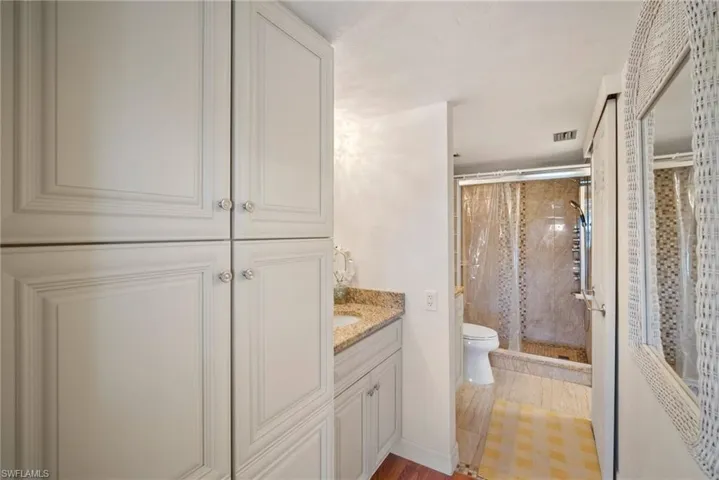 1700  Pine Valley  DR, Fort Myers, FL 33907