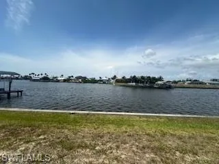 897 W Cape Estates Cir, Cape Coral Fl 33993