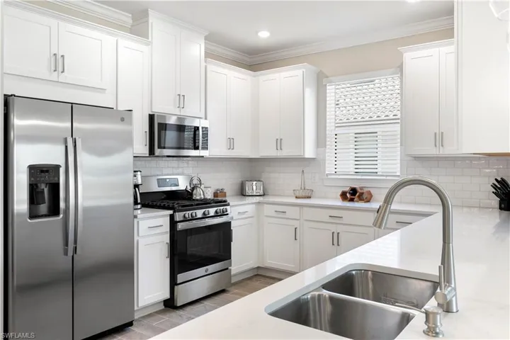 15206  Sacile  ST, Naples, FL 34114