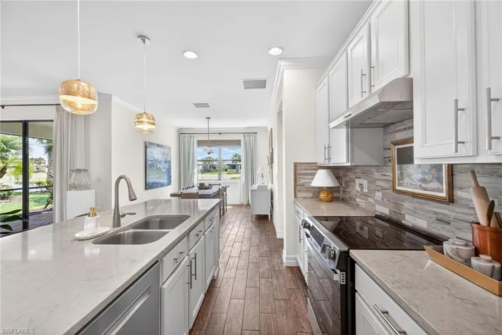 10825  Dennington  RD, Fort Myers, FL 33913