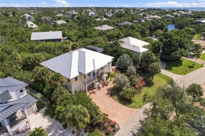 1034 Fish Crow Rd, Sanibel, Florida 33957