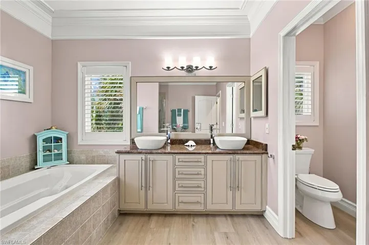 1034 Fish Crow Rd, Sanibel, Florida 33957
