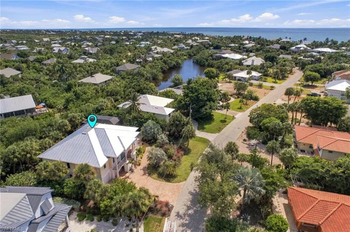 1034 Fish Crow Rd, Sanibel, Florida 33957