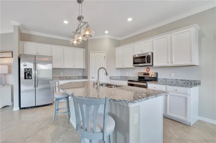 Walk in pantry