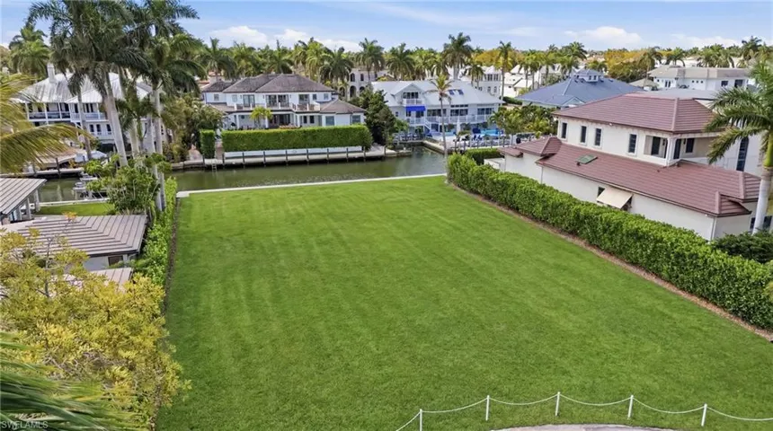 754 16th Ave S, Naples, Florida 34102