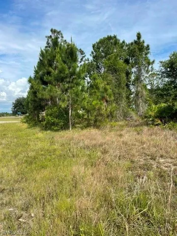 1048 Redbank Ave, Lehigh Acres, Florida 33974