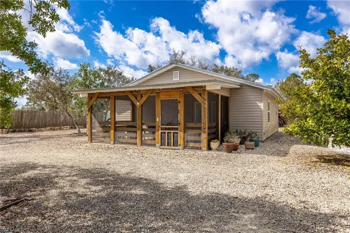 22800 N River  RD, Alva, FL 33920