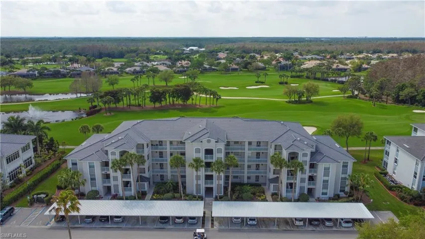 Overview of golf course out the lanai